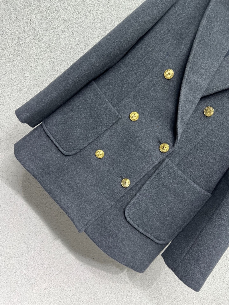 l0vis Vvtt0n outwear